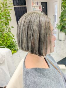 白髪をグレーに活かすヘナカラー