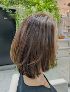 縮毛矯正後のダメージ補正にもヘナ