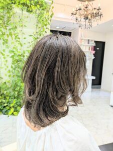 傷まない白髪ぼかしハイライトはヘナで